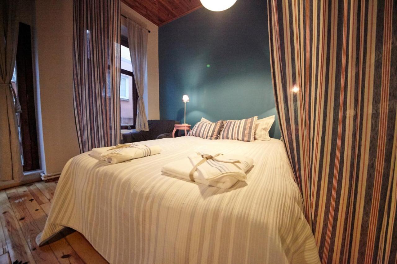 Studio At The Heart Of Taksim Apartment อิสตันบูล ภายนอก รูปภาพ